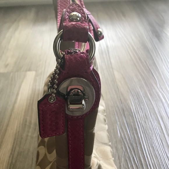 Coach Mini Purse 👜 - Picture 4 of 8